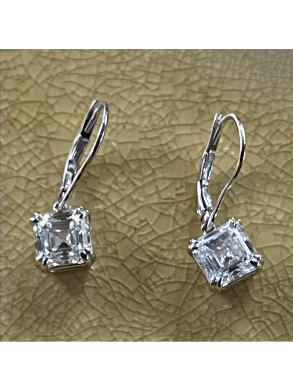 14 carat white gold ,2 carat each total 4c lab  grown diamond Leverback Dangle